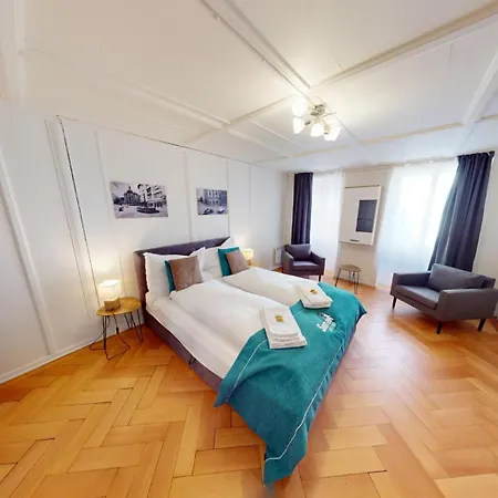 Zentrale 2,5 Altstadtwohnung - Boxspringbett - Smart Tv