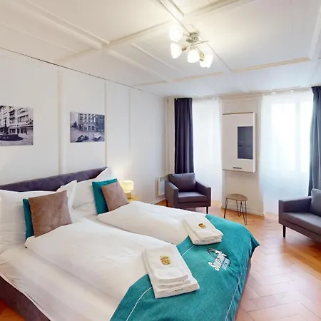 아파트 Zentrale 2,5 Altstadtwohnung - Boxspringbett - Smart Tv 쿠어