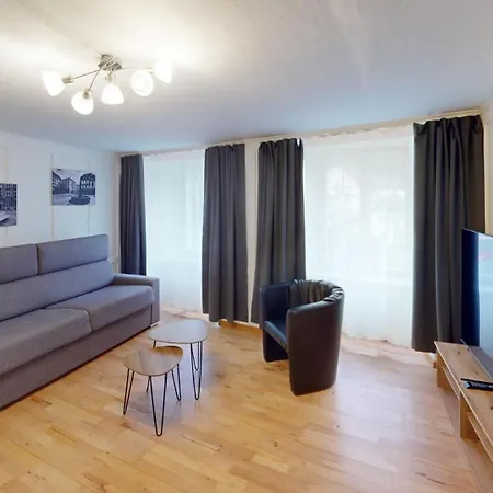 Zentrale 2,5 Altstadtwohnung - Boxspringbett - Smart Tv 아파트 *