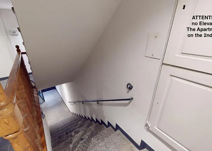 Zentrale 2,5 Altstadtwohnung - Boxspringbett - Smart Tv *