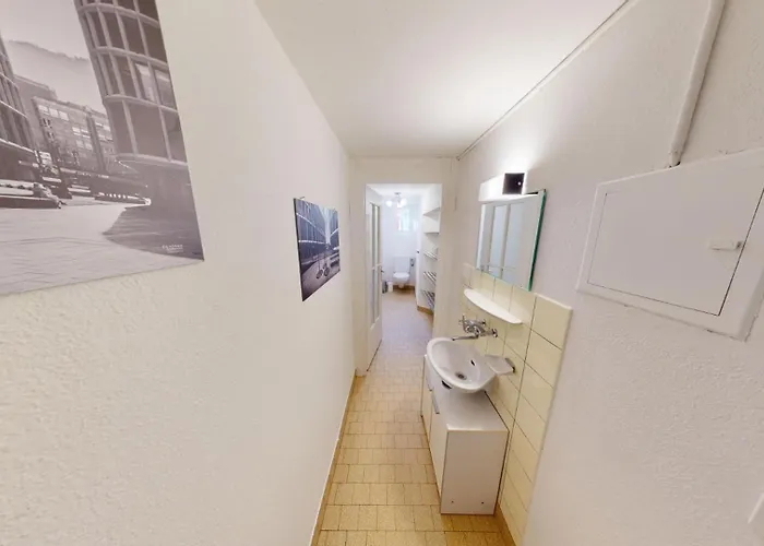 Zentrale 2,5 Altstadtwohnung - Boxspringbett - Smart Tv * تشر