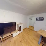 Zentrale 2,5 Altstadtwohnung - Boxspringbett - Smart Tv Daire